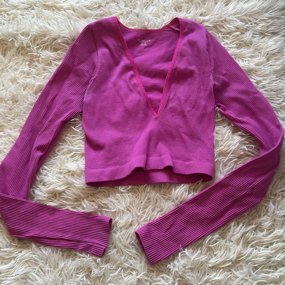 urban outfitters v neck long sleeve
